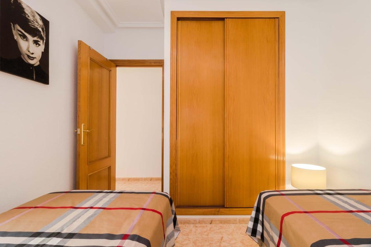Appartement Residenz Habaneras à Torrevieja Extérieur photo