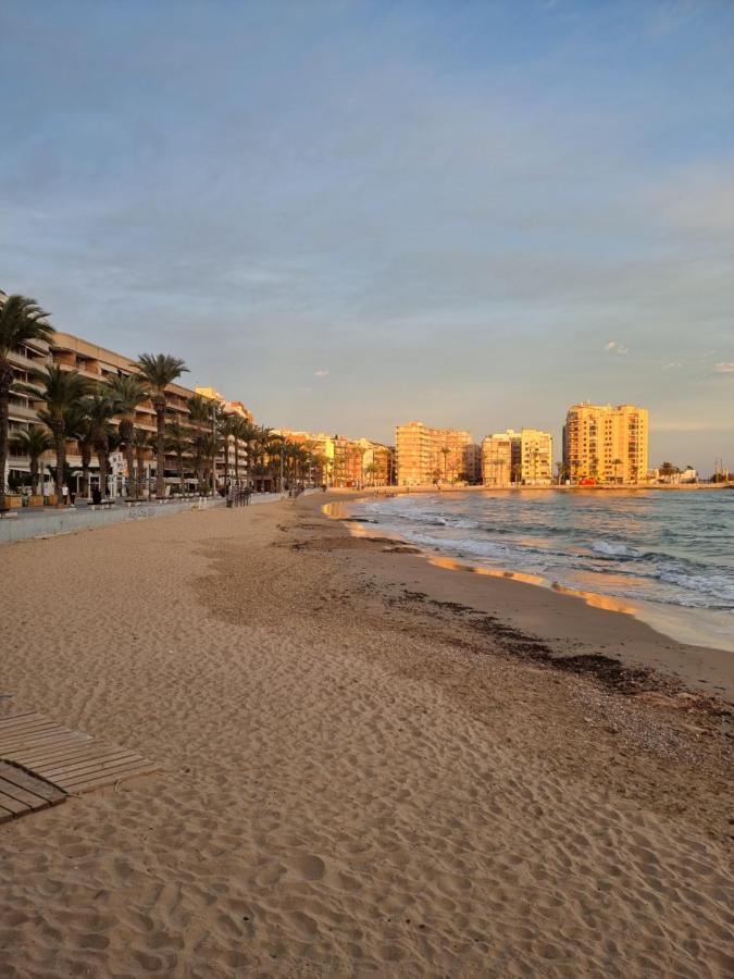 Appartement Residenz Habaneras à Torrevieja Extérieur photo