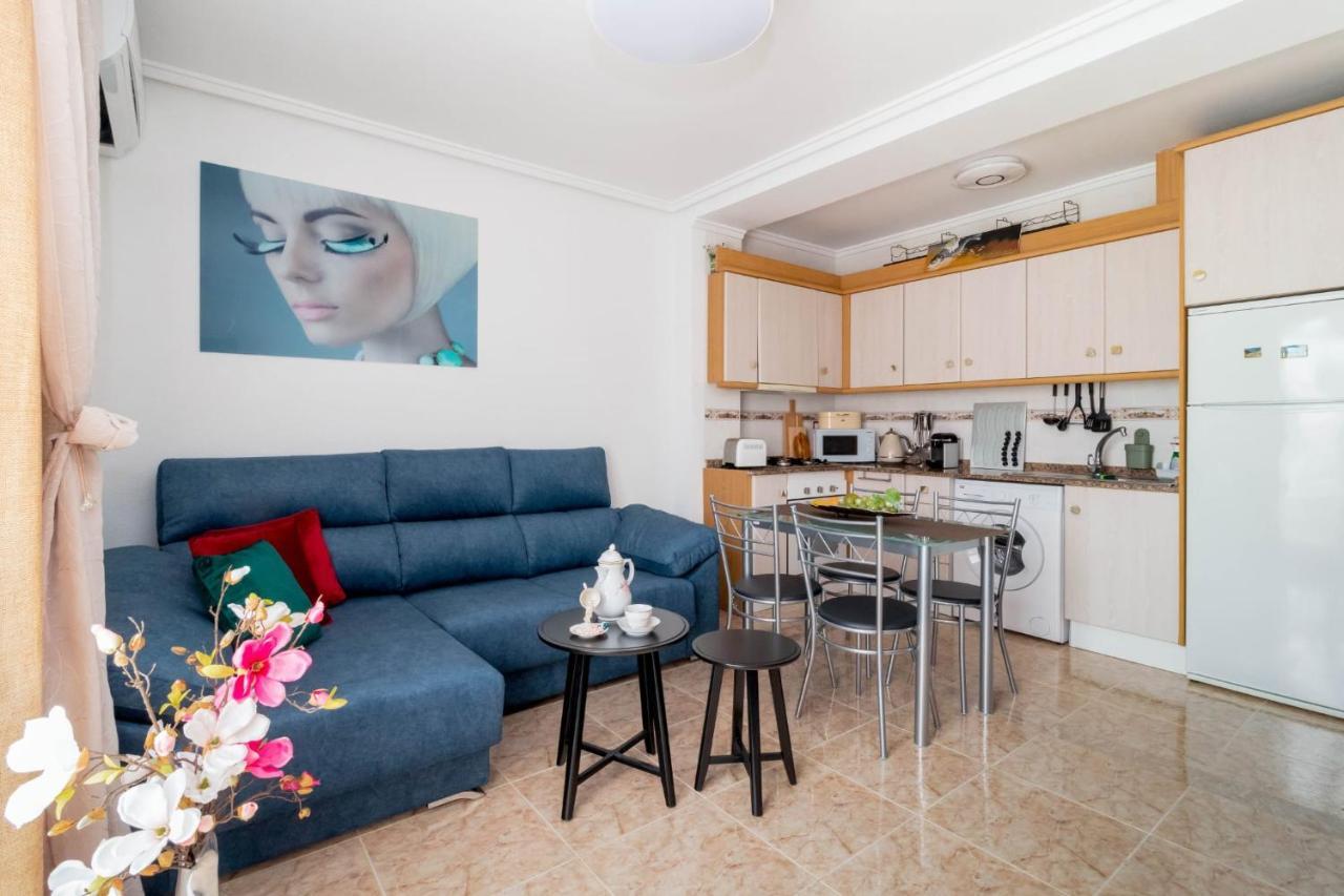 Appartement Residenz Habaneras à Torrevieja Extérieur photo