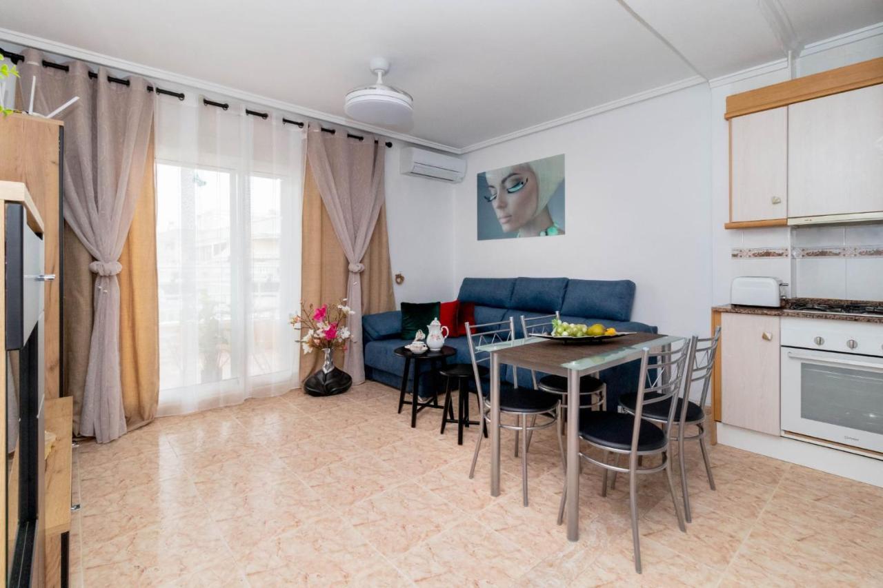 Appartement Residenz Habaneras à Torrevieja Extérieur photo