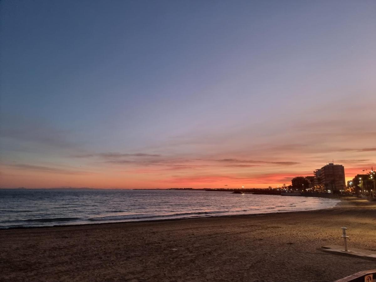 Appartement Residenz Habaneras à Torrevieja Extérieur photo